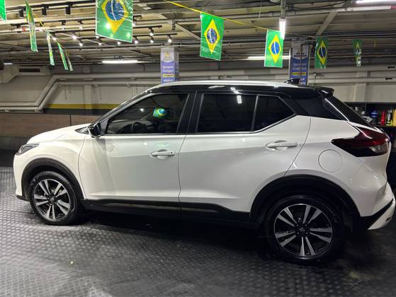 NISSAN KICKS 1.6 16V FLEXSTART EXCLUSIVE XTRONIC NISSAN KICKS 1.6 16V FLEXSTART EXCLUSIVE XTRONIC